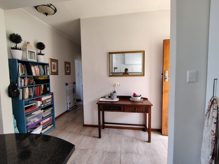 1 Bedroom Property for Sale in Van Ryneveld Western Cape